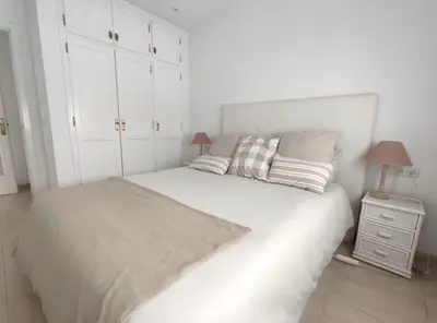 Cama o camas de una habitación en 2 minutes walking to the Beach parking included