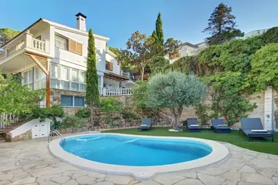 Piscina en o cerca de VILLA PORTUGAL with pool & mountain view