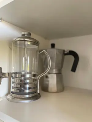 Utensilios para hacer té y café en Santa Clotilde