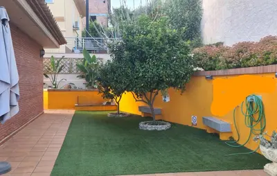 Jardín al aire libre en Casa rustica con piscina y jardin