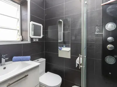 Un baño de Apartment Maiters by Interhome