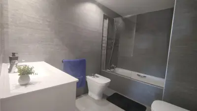 Un baño de VILLAS COSETTE Apartamento Plaza Europa