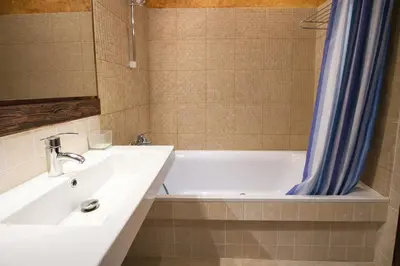Un baño de Catalunya Casas An oasis for up to 26 nature loving guests!