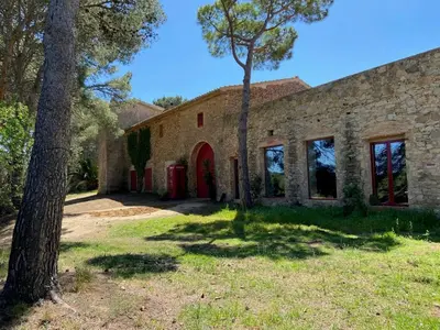 Edificio en el que se encuentra la casa o chalet