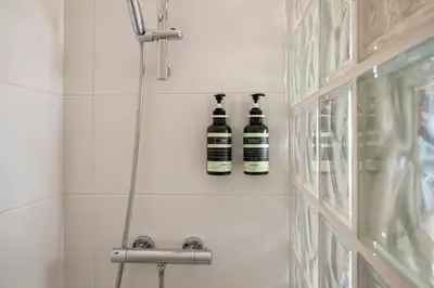 Un baño de Carme -Alojamiento céntrico en Girona