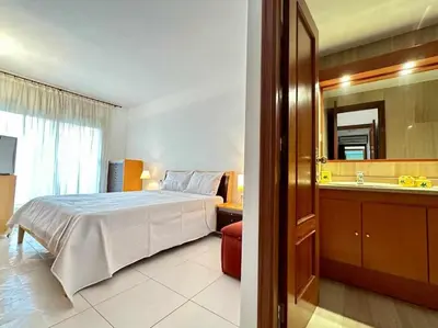 Cama o camas de una habitación en Tossa Veran – 100m Playa, Parking y Wifi