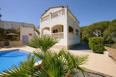 Piscina en o cerca de Villa Treehouse by Alvent Holidays