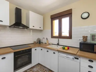 Una cocina o zona de cocina en Holiday Home Ca La Lou by Interhome