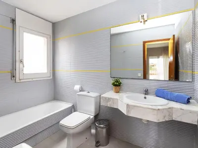 Un baño de Holiday Home Pilotossa by Interhome