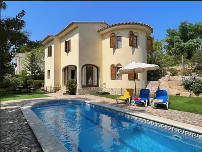 Piscina en o cerca de VILLAS COSETTE Villa Brava