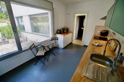 Una cocina o zona de cocina en V&V LLORET- Villa Cinta