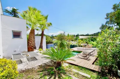 Jardín al aire libre en V&V LLORET- Villa Cinta