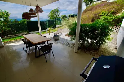 Jardín al aire libre en V&V LLORET- Villa Cinta