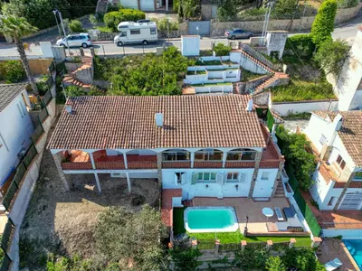 Piscina en o cerca de Verdi