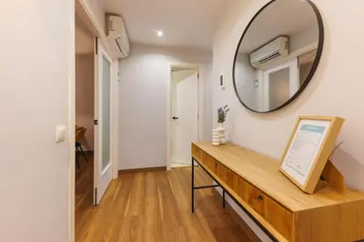 Plano de Bravissimo Figuerola, Spacious 3-bedroom apartment