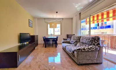 Una televisión o centro de entretenimiento en Sambita