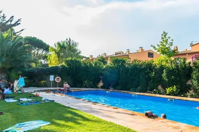 Piscina en o cerca de AO-6 Calella de Palafrugell 2 PAX