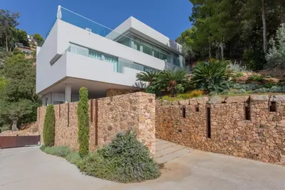 Edificio en el que se encuentra la casa o chalet
