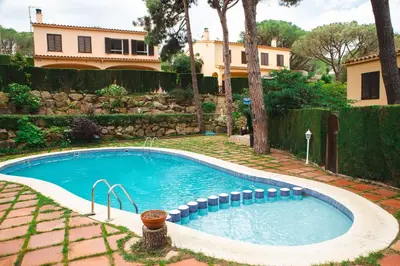 Piscina en o cerca de Can KIKA