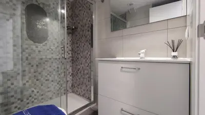Un baño de VILLAS COSETTE Apartamento Hossne