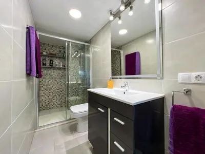 Un baño de Vivalidays Lora - Santa Susanna