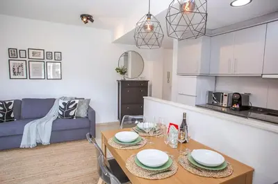 Una cocina o zona de cocina en AL38 elegant apartment in Fenals beach