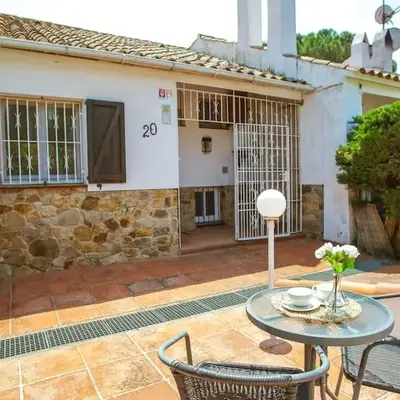 CL11 Nice townhouse with sea views