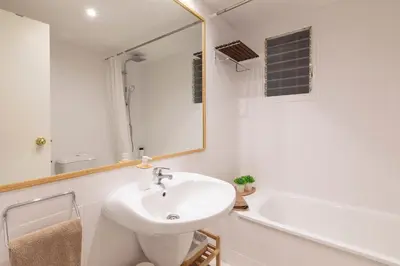 Un baño de Alcam Tamariu