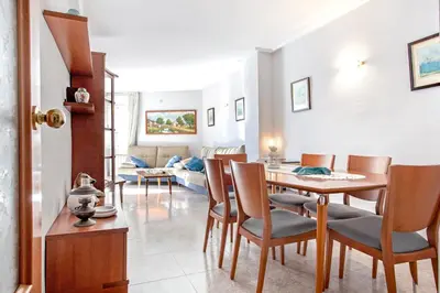 Zona de estar de Fantástico apartamento en la playa. A/A y vistas