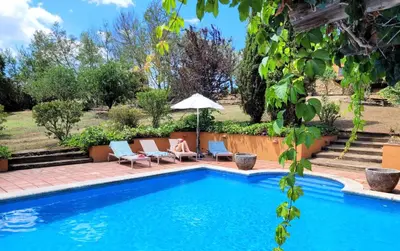 Piscina en o cerca de Casa de campo en el Empordà