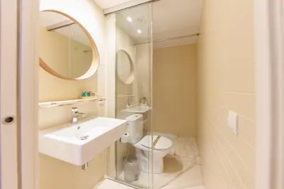 Un baño de Bravissimo Plaça Catalunya 2-1, Duplex apartment