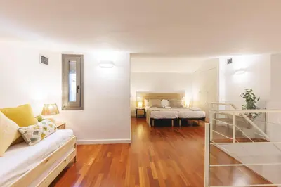 Cama o camas de una habitación en Bravissimo Plaça Catalunya 2-2, Duplex apartment