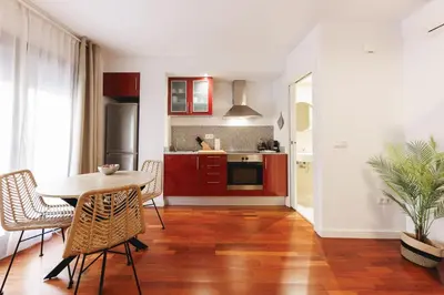 Una cocina o zona de cocina en Bravissimo Plaça Catalunya Studio, Monthly Apartment