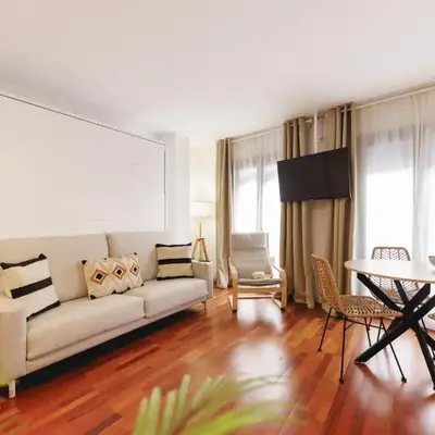 Bravissimo Plaça Catalunya Studio