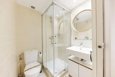 Un baño de Bravissimo Plaça Catalunya, 2-bedroom apartment with terrace