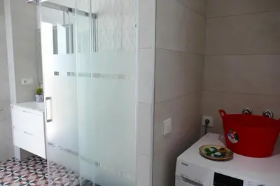 Un baño de La LLar de la Kim, Bonita casa a 150m del mar y 40km de Barcelona