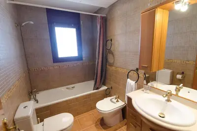 Un baño de Villa Violetas - Magnificent sea view, 8 pers and baby cot available, quiet area