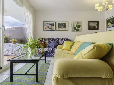 Zona de estar de Piso ideal para dos con balcón Platja d'Aro