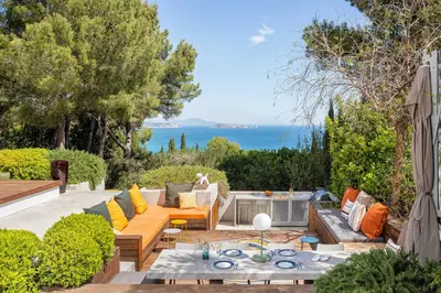 Paisaje cerca de esta villa
