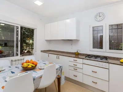 Una cocina o zona de cocina en Apartment Rioja by Interhome