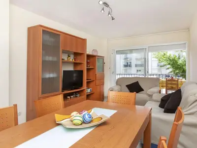 Una televisión o centro de entretenimiento en Apartment Puig Sapera by Interhome