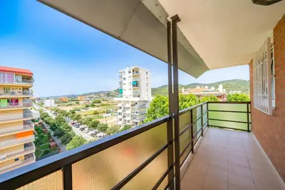 Un balcón o terraza de HomeHolidaysRentals Playamar - Costa Barcelona