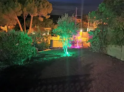 Jardín al aire libre en Bravaholidays-600-Mas Altaba