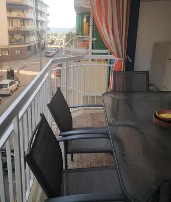 Un balcón o terraza de Apartament LA SAL