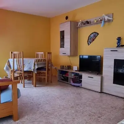 Precioso apartamento con piscina