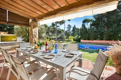 Piscina en o cerca de Can Batanc
