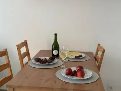Comida en o cerca de este apartamento
