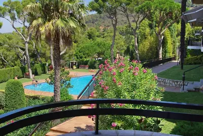 Piscina en o cerca de Beach apartment overseeing the sea