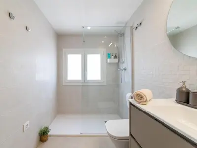 Un baño de Holiday Home Rita by Interhome