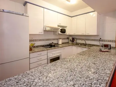 Una cocina o zona de cocina en Apartment Colom by Interhome